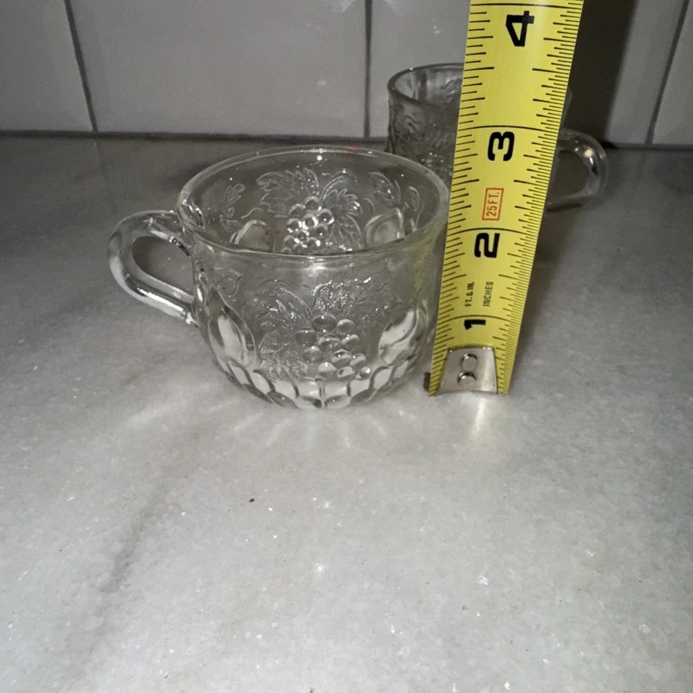 Vintage JEANETTE GLASS‎ Della Robbia Fruit Design Punch Cups Set Of 2 OLA51